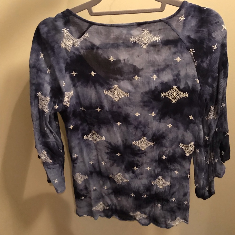 Top - Picture 3 of 3